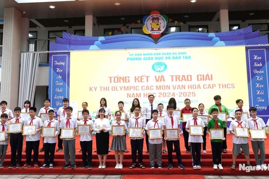 Quận Ba Đình: Trao 112 giải Nhất Olympic các môn văn hóa cho khối THCS