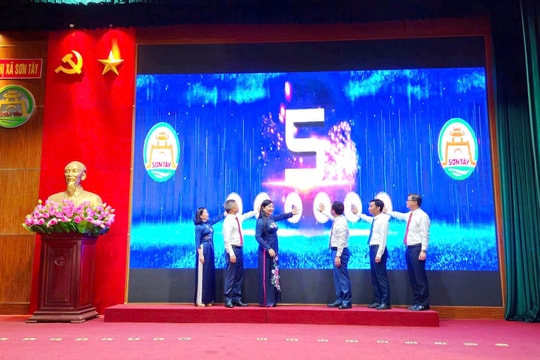 Thị xã Sơn Tây phát động phong trào “Bình dân học vụ số”, góp sức xây dựng thành phố Hà Nội thông minh