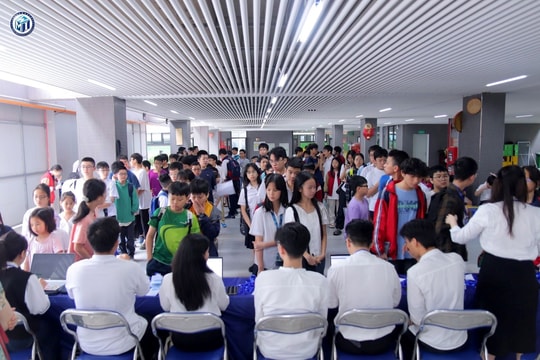 Khai mạc kỳ thi toán học quốc tế WMI 2025 vòng Quốc gia