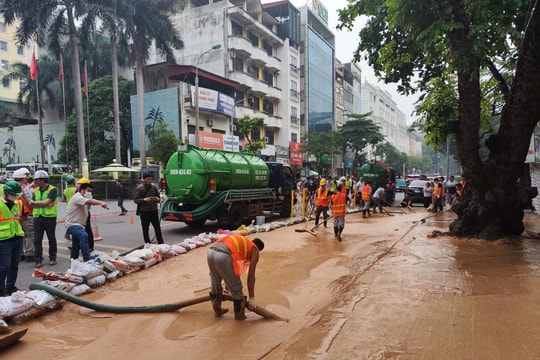 Khẩn trương khắc phục sự cố bùn đất phun trào tại dự án Metro Nhổn - Ga Hà Nội