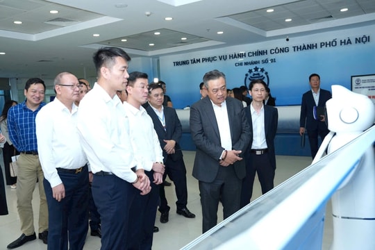 Hà Nội công bố "đường dây nóng" tiếp nhận phản ánh về thủ tục hành chính