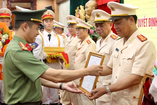 Hà Nội hướng dẫn mới về chính sách nghỉ hưu trước tuổi, nghỉ thôi việc trong sắp xếp tổ chức bộ máy, sắp xếp đơn vị hành chính (Bài cuối)