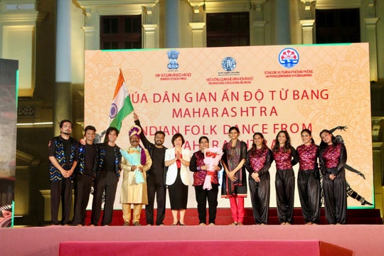 Đoàn múa nổi tiếng Ấn Độ biểu diễn tại Hà Nội vào tối 30/5