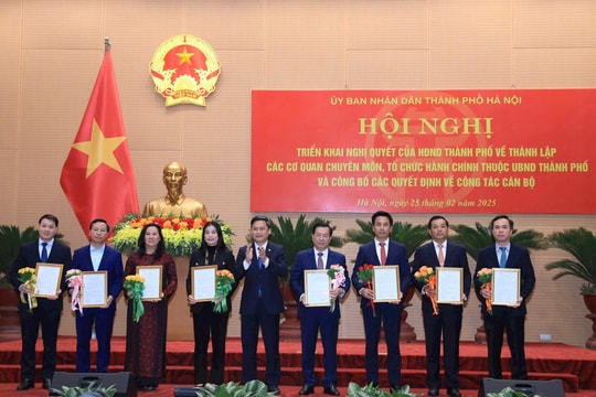Chính phủ định hướng tạm thời bố trí biên chế sau sắp xếp đơn vị hành chính và tổ chức chính quyền địa phương 2 cấp