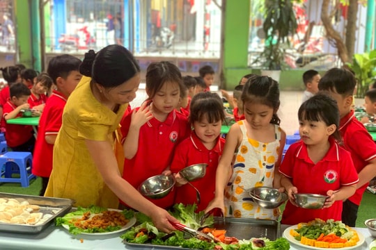 Hà Nội dự kiến dành hơn 3.000 tỷ đồng hỗ trợ bữa trưa cho học sinh tiểu học