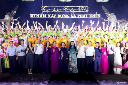 Tây Hồ vinh danh những sáng tạo vì cộng đồng: Dấu ấn 30 năm xây dựng và phát triển