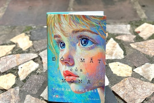 Ra mắt bản dịch cuốn tiểu thuyết “Đôi mắt của Mona” của Thomas Schlesser