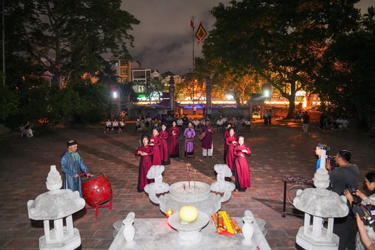 Hải Phòng ra mắt tour du lịch đêm đầu tiên tại đình Hàng Kênh