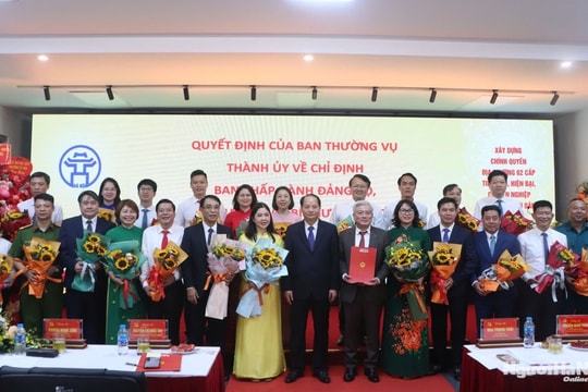 Phường Đại Mỗ: Xây dựng đội ngũ cán bộ tận tâm, chuyên nghiệp phục vụ nhân dân