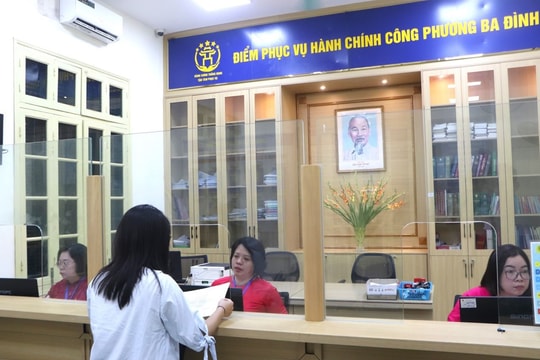 Ngày đầu tiên vận hành chính quyền 2 cấp tại phường Ba Đình diễn ra thông suốt
