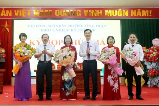 Kỳ họp thứ Nhất HĐND phường Tùng Thiện: Kiện toàn bộ máy, vận hành tổ chức chính quyền 2 cấp hiệu lực, hiệu quả