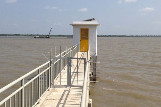 Quy định mực nước tương ứng với các cấp báo động lũ trên các tuyến sông thuộc địa bàn Hà Nội