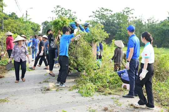 Phường Sơn Tây tổng vệ sinh môi trường góp phần xây dựng Thủ đô “Sáng – Xanh – Sạch – Đẹp”