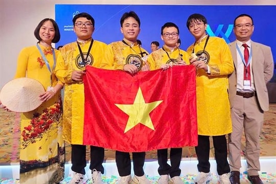 Đội tuyển Việt Nam giành 4 huy chương vàng Olympic Hóa quốc tế