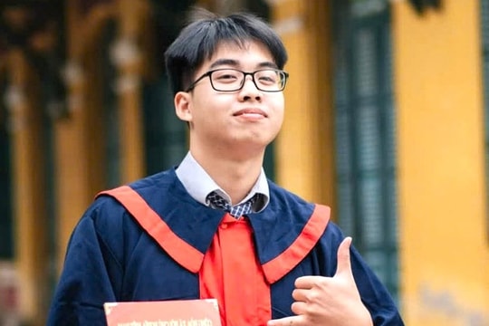 Nam sinh Hà Nội là thủ khoa khối A1 và D1 toàn quốc