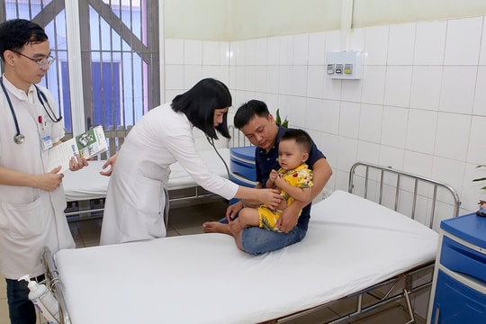 Cứu sống bé trai 2 tuổi ngã xuống hồ cá Koi đã ngưng tim bằng kỹ thuật hạ thân nhiệt chỉ huy