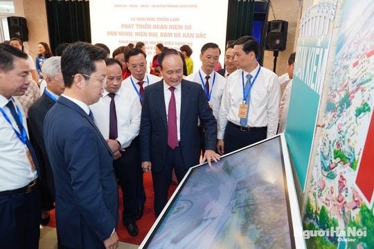 Ấn tượng triển lãm “Phát triển Hoàn Kiếm số - Văn minh, hiện đại, đậm đà bản sắc”