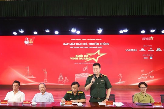 Cầu truyền hình “Dưới Cờ vinh quang": Bản trường ca về lòng yêu nước và khát vọng hòa bình