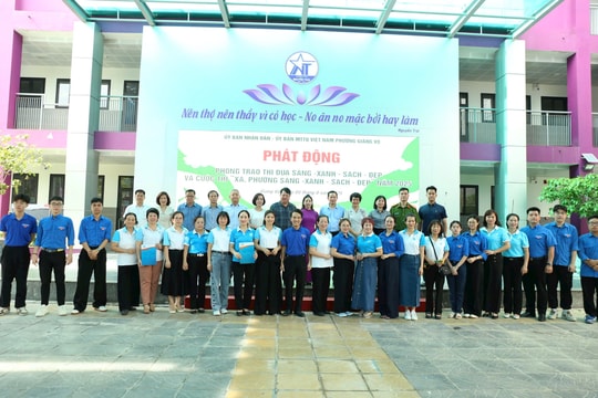 Phường Giảng Võ ra quân thực hiện phong trào "Sáng - Xanh - Sạch - Đẹp" năm 2025