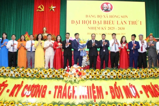Phấn đấu đưa xã Hồng Sơn phát triển nhanh toàn diện và bền vững