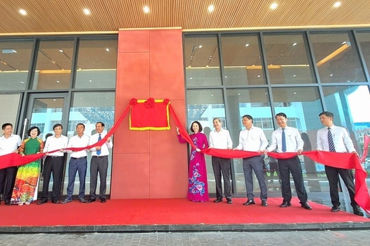 Phường Ngọc Hà gắn biển công trình khu liên hợp Cung thể thao tổng hợp Quần Ngựa