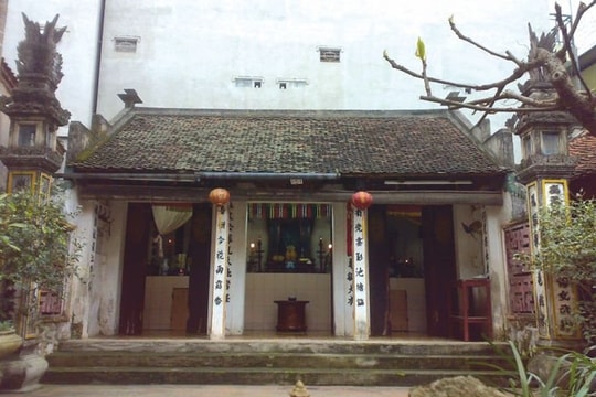 Nhà thờ họ Giang Nguyên ở làng Triều Khúc