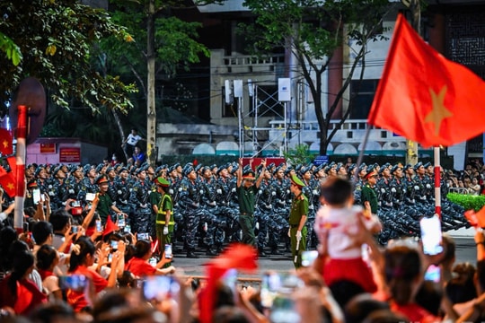 Lễ Quốc khánh tại Thủ đô Hà Nội: Biểu tượng văn hóa sống động, nghĩa tình, thanh lịch, văn minh
