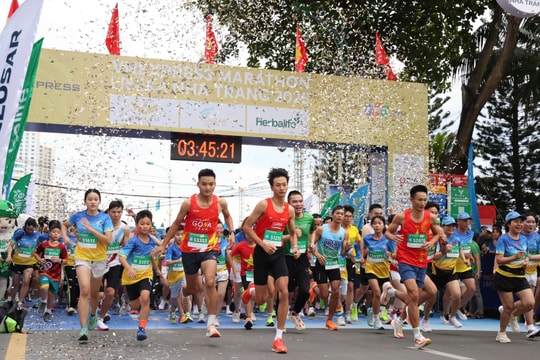 VnExpress Marathon Nha Trang 2025 lập kỷ lục với 13.000 vận động viên tham dự