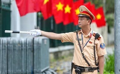 Hà Nội tiếp tục phân luồng giao thông phục vụ Triển lãm thành tựu đất nước đến hết 15/9
