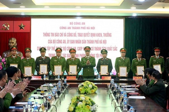 Hà Nội tặng Bằng khen cho các cá nhân đã có thành tích trong công tác đấu tranh phòng, chống tội phạm