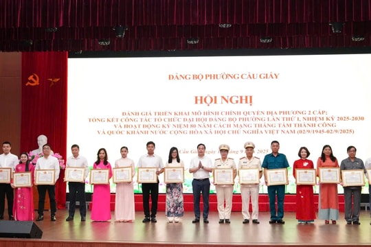 Cầu Giấy: Hiệu quả bước đầu từ mô hình chính quyền 2 cấp gắn với chuyển đổi số