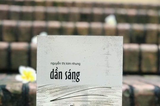 “Dần sáng” - đường bay viên cuội trắng