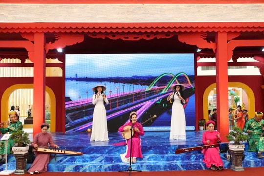 Triển lãm “Huế - Di sản, bản sắc và tầm nhìn phát triển xanh” nhận Giải “Không gian trưng bày tiêu biểu”