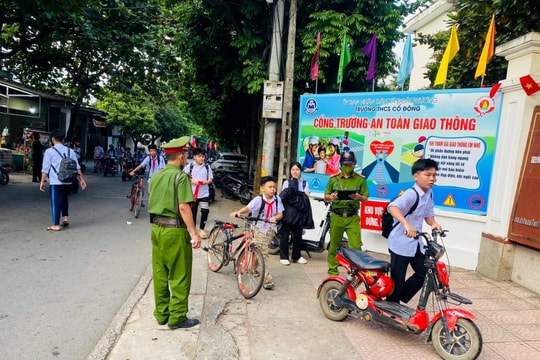 Xã Đoài Phương đẩy mạnh tuyên truyền an toàn, văn hóa giao thông văn minh tới các học sinh