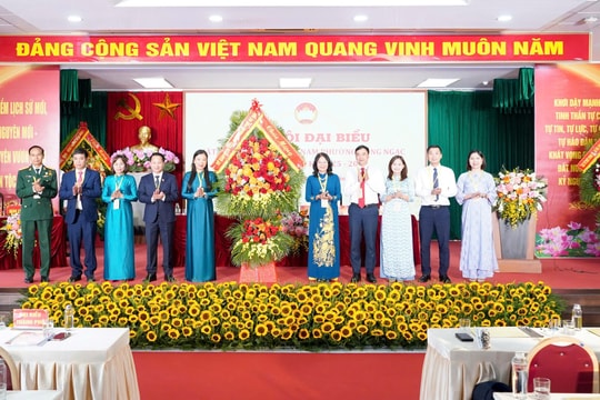 Bà Nguyễn Thanh Nhàn giữ chức vụ Chủ tịch Ủy ban MTTQ Việt Nam phường Đông Ngạc