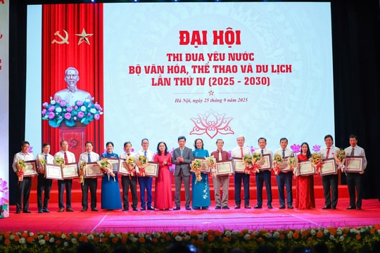 Tôn vinh những điển hình tiên tiến ngành Văn hoá