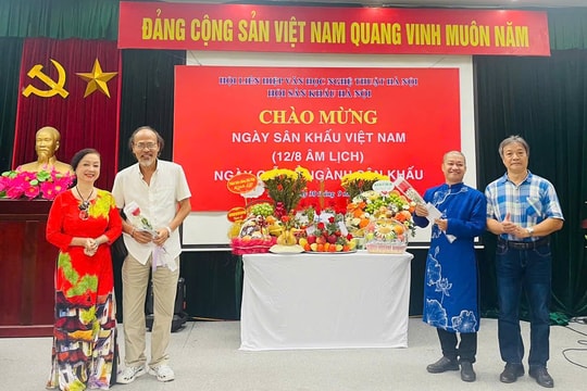 Hội Sân khấu Hà Nội kỷ niệm Ngày Sân khấu Việt Nam lần thứ XV