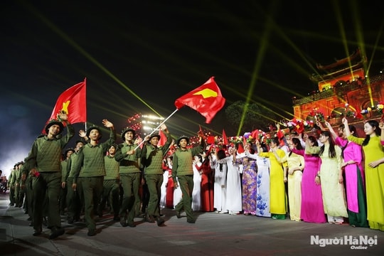 71 năm Ngày Giải phóng Thủ đô: Khơi dậy khí thế để Hà Nội vững bước trong kỷ nguyên mới