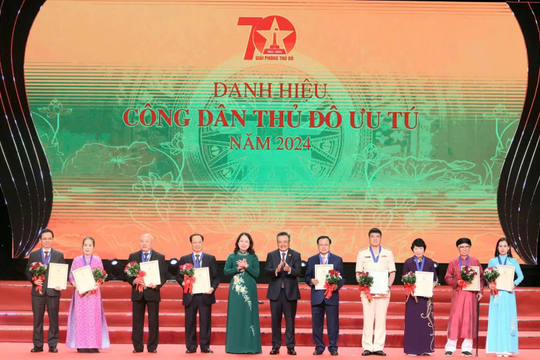 Hà Nội tặng thưởng 10 cá nhân danh hiệu "Công dân Thủ đô ưu tú" năm 2025