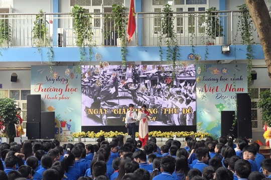 Học sinh Trường THCS Chương Dương: Sáng tạo với chương trình nghệ thuật chào mừng ngày Giải phóng Thủ đô