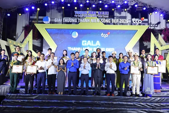 Tôn vinh 20 “Thanh niên sống đẹp” lan tỏa năng lượng tích cực trong cộng đồng