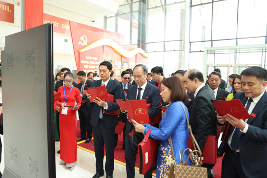 [Video] Đại hội Đảng bộ Thành phố Hà Nội lần thứ XVIII– Dấu ấn công nghệ số trên hành trình phát triển cùng dân tộc