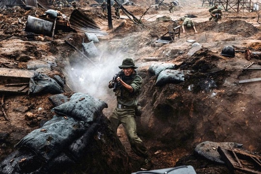 Chiếu miễn phí “Mưa đỏ” tại 9 tỉnh thành chào mừng LHP Việt Nam lần thứ XXIV