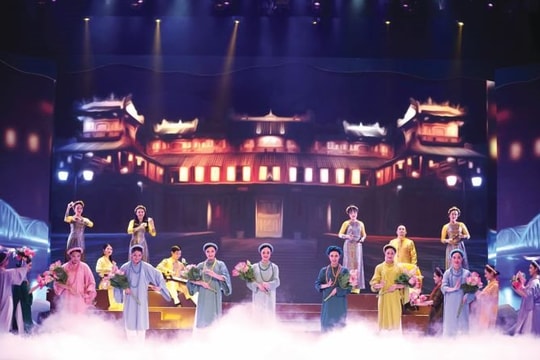 Phát huy vai trò của văn nghệ sĩ Thủ đô trong phát triển công nghiệp văn hóa