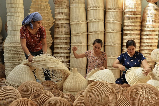 Thành lập Hội đồng cấp thành phố xét tặng danh hiệu "Nghệ nhân Nhân dân", "Nghệ nhân Ưu tú" nghề thủ công mỹ nghệ năm 2025