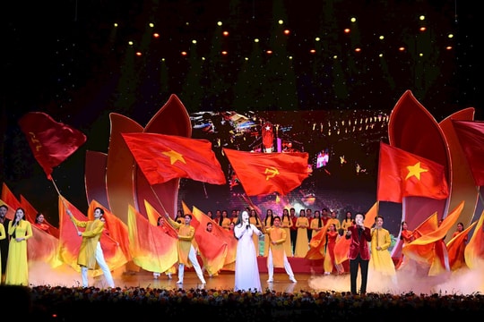 Bài 1: Văn hóa - “hệ điều tiết phát triển” ngang tầm với chính trị, kinh tế, xã hội