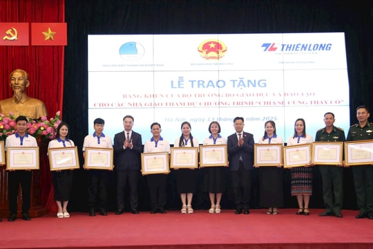 80 gương giáo viên sẽ được tuyên dương tại chương trình “Chia sẻ cùng thầy cô”