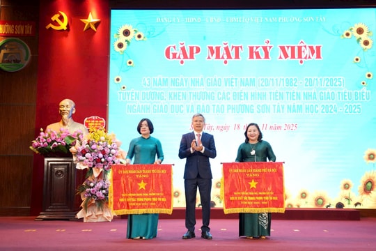 Phường Sơn Tây gặp mặt, tuyên dương các điển hình tiên tiến, nhà giáo tiêu biểu