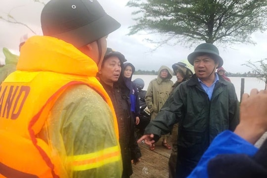 Hỗ trợ khẩn cấp 700 tỷ đồng từ nguồn dự phòng ngân sách Trung ương cho 4 tỉnh khắc phục thiệt hại do mưa lũ