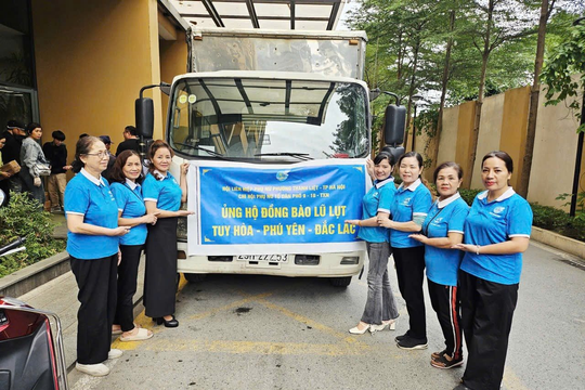 Hà Nội chung tay ủng hộ đồng bào miền Trung, Tây Nguyên bị mưa lũ